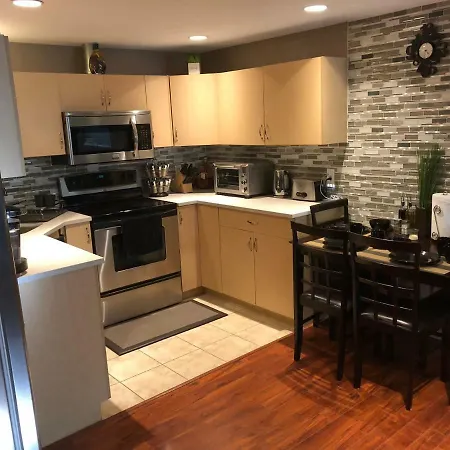 Cozy And Modern 3 Bedroom In Central Location! Victoria Exterior photo