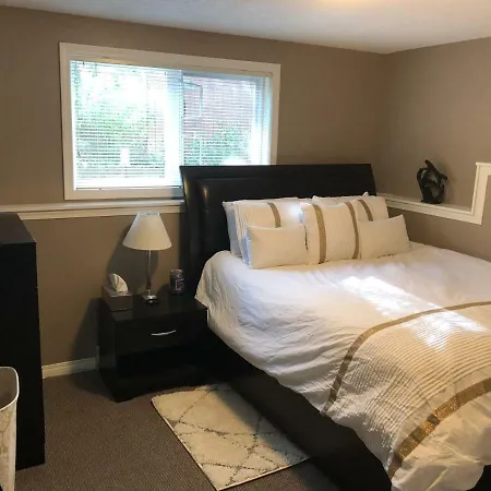 Cozy And Modern 3 Bedroom In Central Location! Victoria Exterior photo