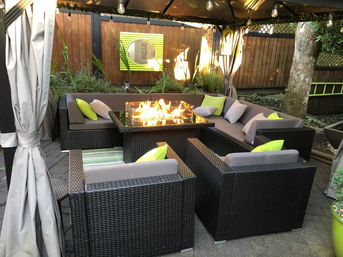 Holiday home Cozy And Modern 3 Bedroom In Location!